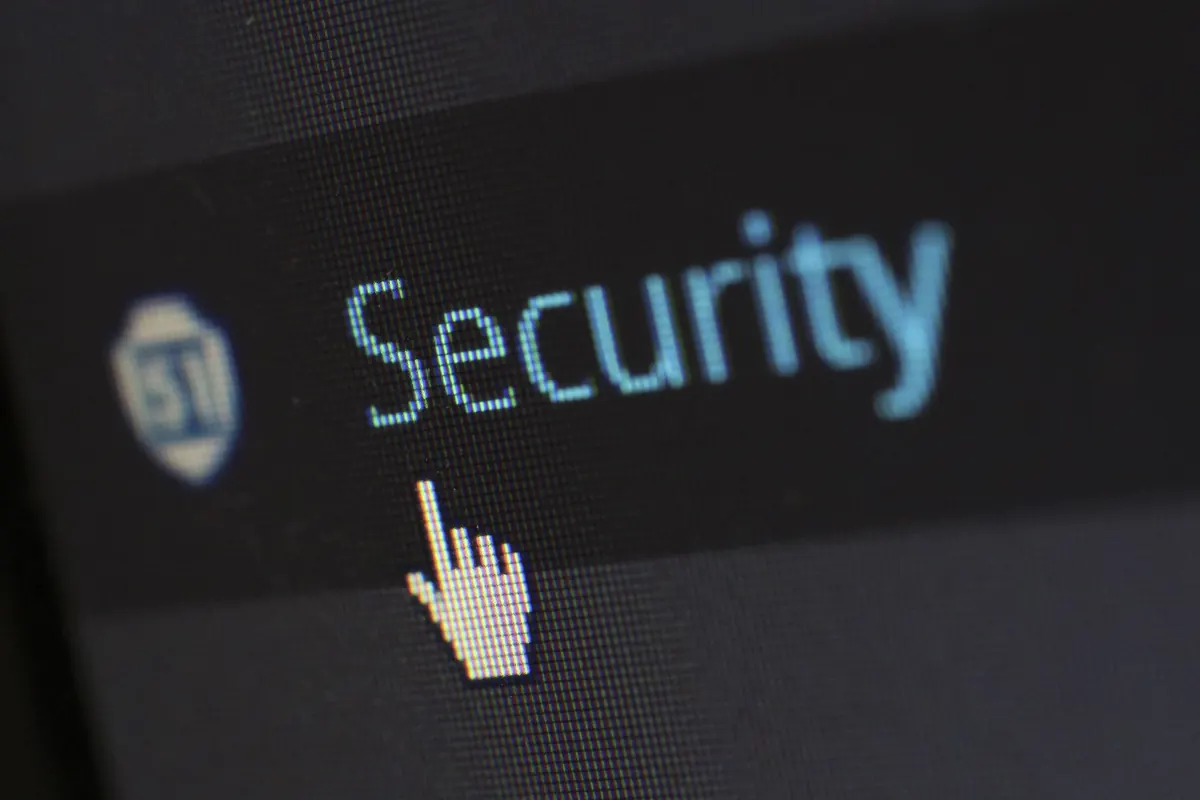 Nessus vs OpenVAS: Vulnerability Scanner Comparison for New Auditors